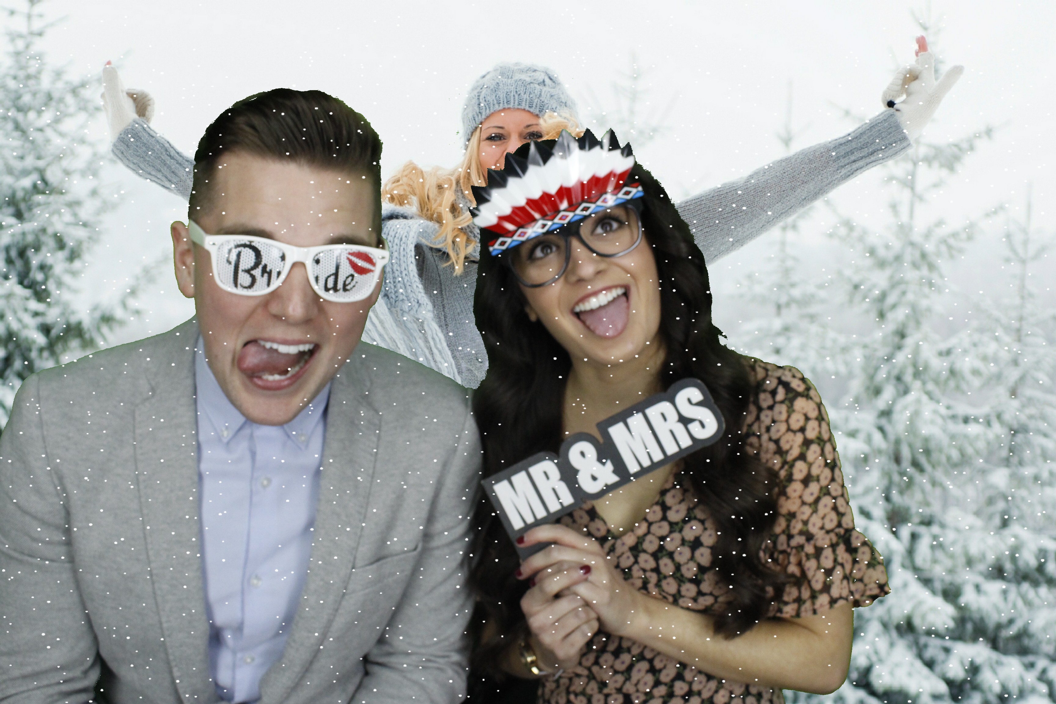 Mr & Mrs Mills | View more photos from the event at gallery.myphotoboothexperience.co.uk/u/MyPhotoBoothExperienceLtd/Mr-Mrs-Mills